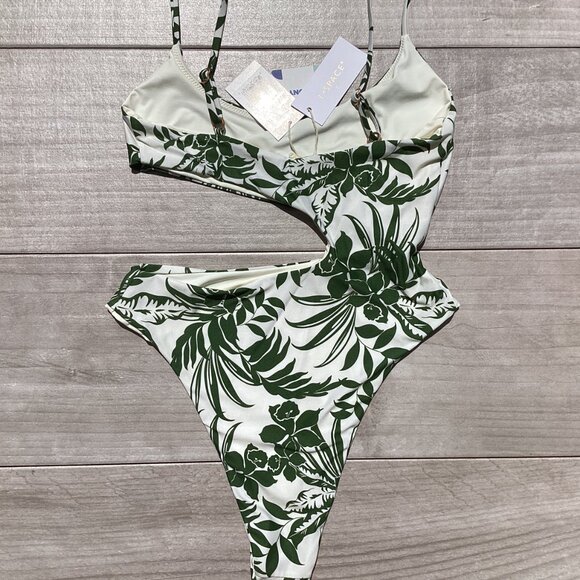 L*SPACE Eclipse Eco Chic one-piece - Picture 2 of 7